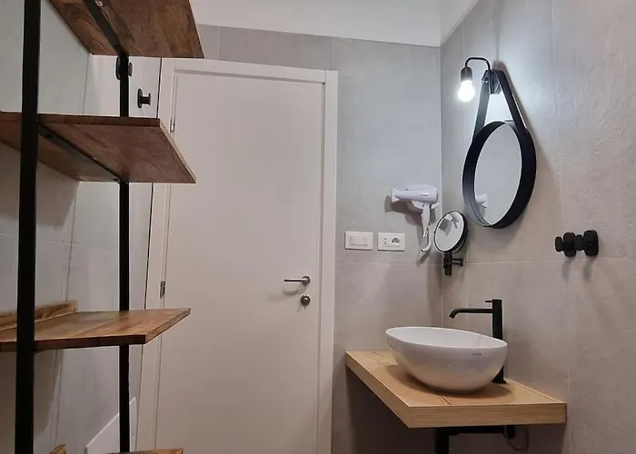 Galleria 2 Agosto 1980 N2 *